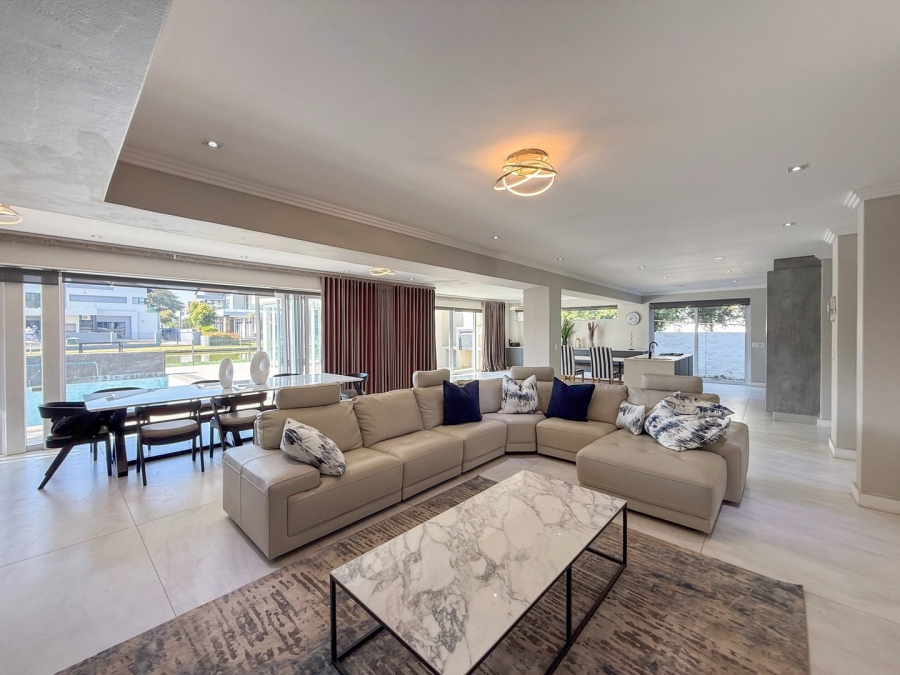 5 Bedroom Property for Sale in The Islands Estates North West